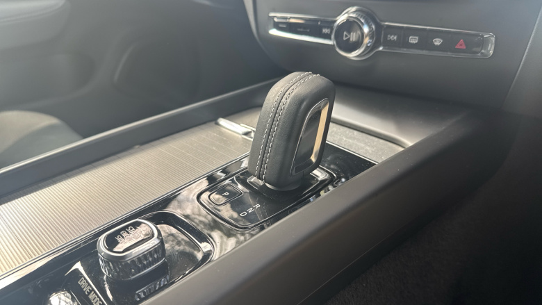 Volvo V60 2.0 B3P R DESIGN 5dr Auto Petrol Estate